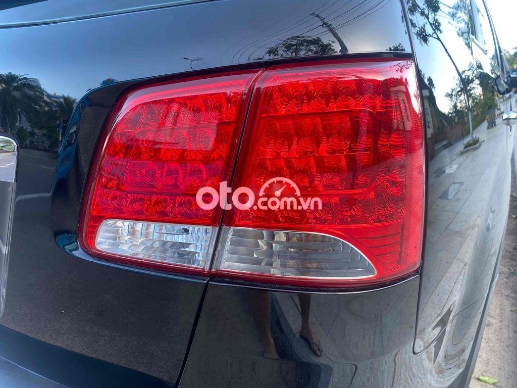 Kia Sorento 2010 - Bán Kia Sorento Si 2.2MT 4WD năm sản xuất 2010, màu đen, giá 395tr