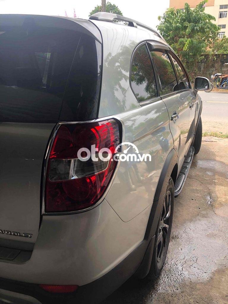 Chevrolet Captiva 2008 - Bán Chevrolet Captiva LTZ 2.0 năm sản xuất 2008, màu bạc số tự động, giá tốt