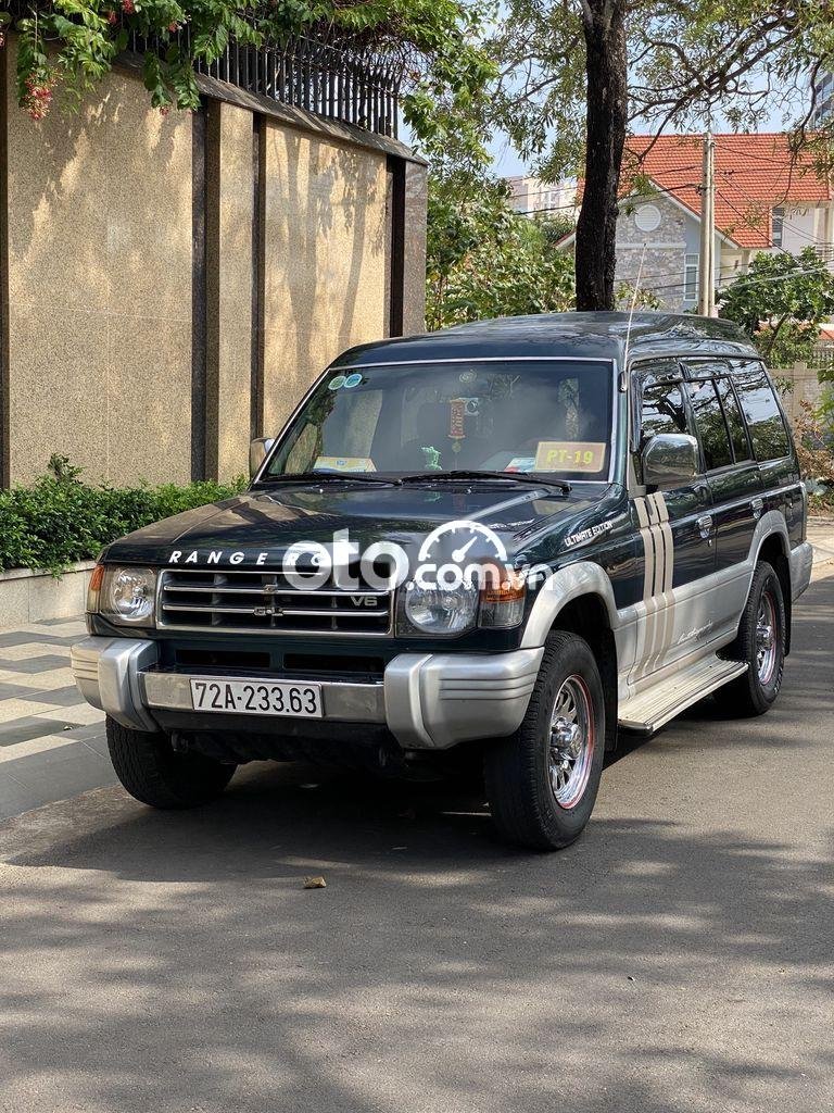 Mitsubishi Pajero 2004 - Bán Mitsubishi Pajero Sport 2.4D 4x4AT sản xuất năm 2004, hai màu, nhập khẩu nguyên chiếc chính chủ