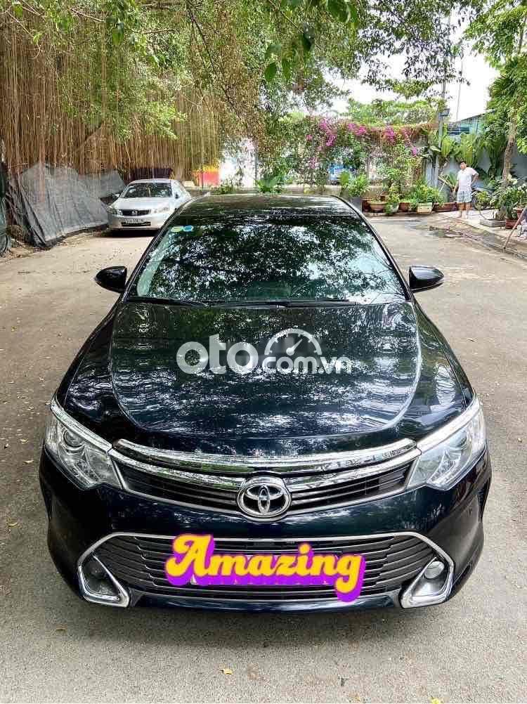 Toyota Camry 2016 - Bán Toyota Camry 2.5Q sản xuất 2016, màu đen