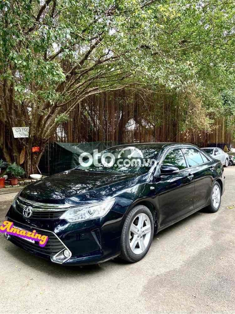 Toyota Camry 2016 - Bán Toyota Camry 2.5Q sản xuất 2016, màu đen