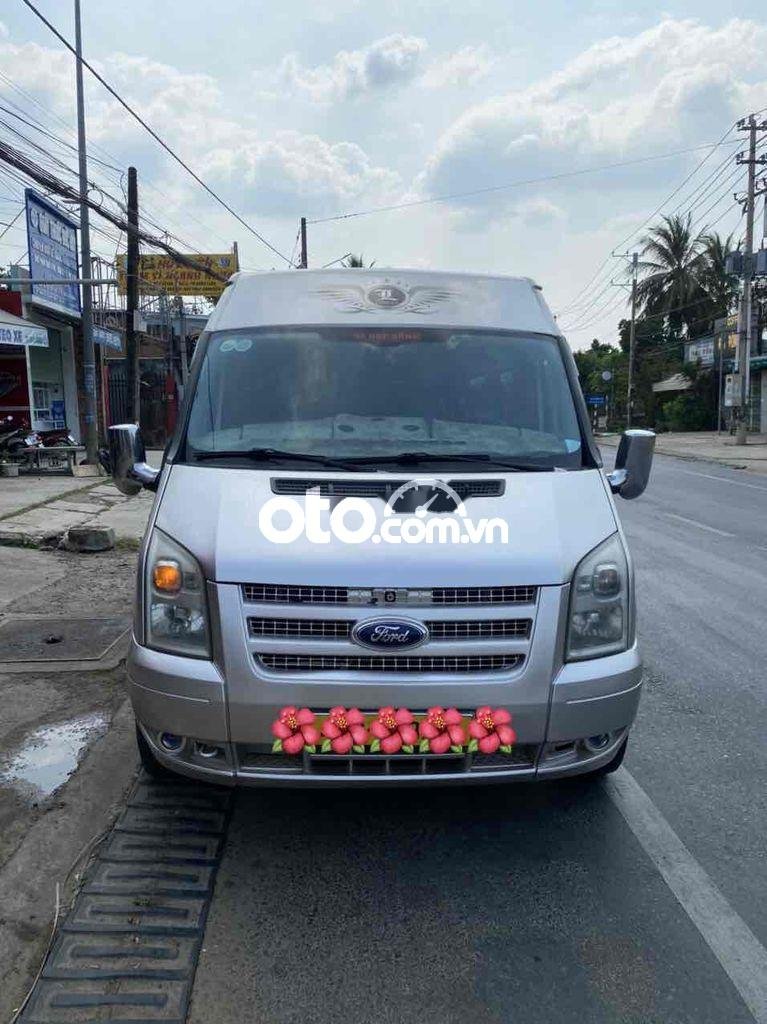 Ford Transit 2010 - Bán Ford Transit sản xuất 2010, màu bạc, xe nhập