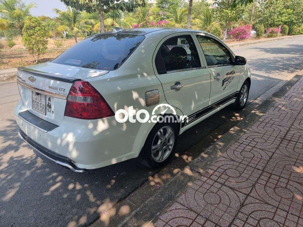 Chevrolet Aveo 2014 - Xe Chevrolet Aveo năm sản xuất 2014, màu trắng, xe nhập