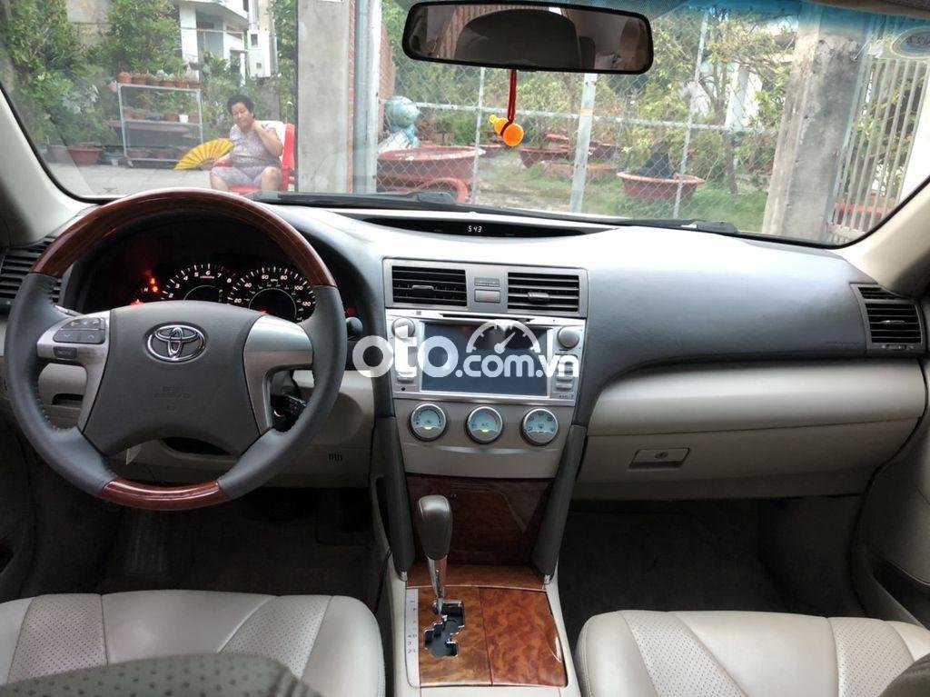 Toyota Camry 2008 - Bán xe Toyota Camry LE sản xuất năm 2008, màu vàng, xe nhập