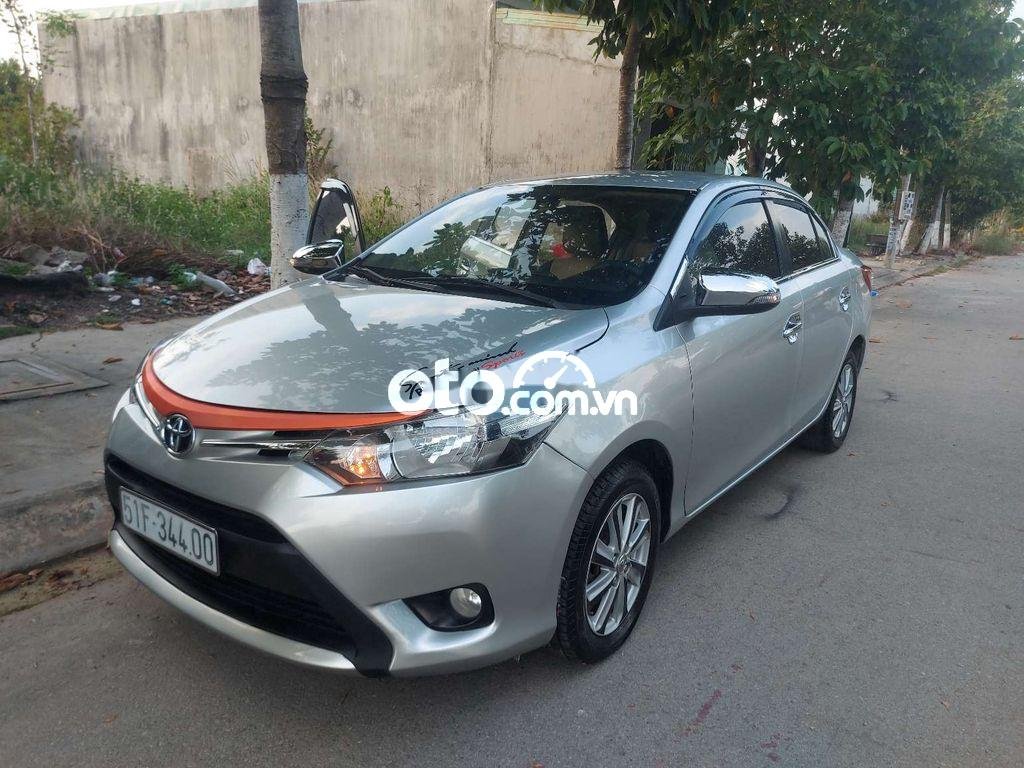 Toyota Vios 2015 - Bán ô tô Toyota Vios 1.5E MT năm sản xuất 2015, màu bạc, xe nhập 