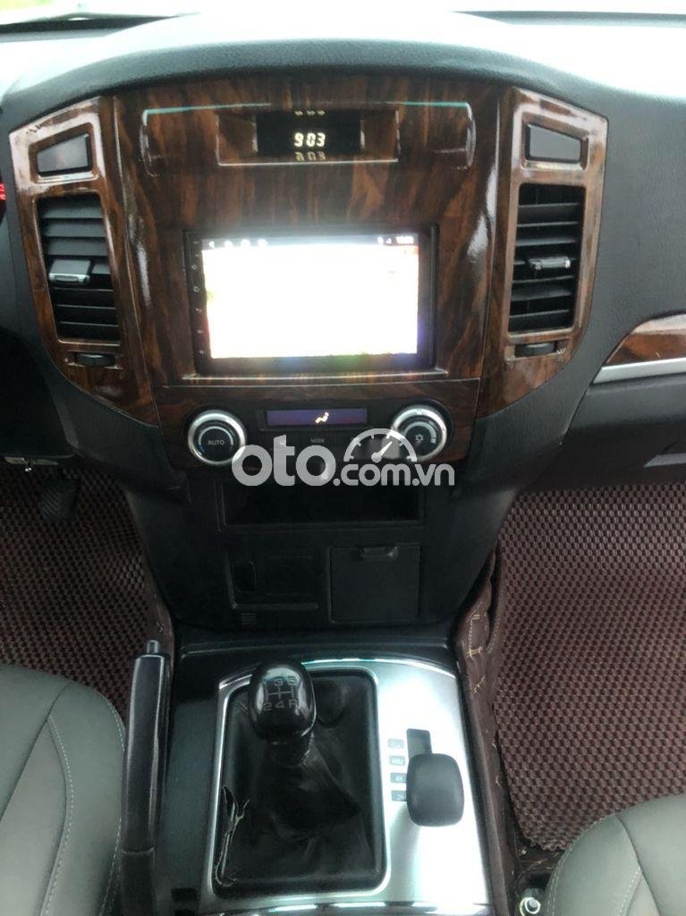 Mitsubishi Pajero 2007 - Xe Mitsubishi Pajero năm 2007, màu bạc còn mới