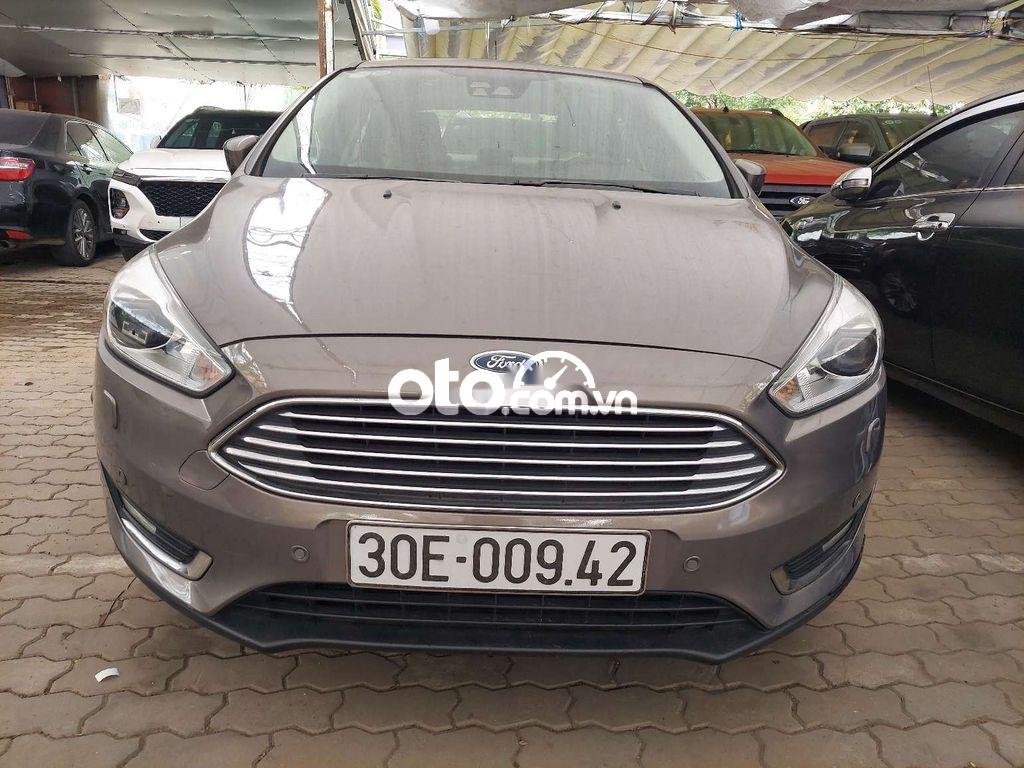 Ford Focus 2016 - Xe Ford Focus 1.5L Ecoboost Titanium  năm 2016, màu nâu, giá chỉ 535 triệu