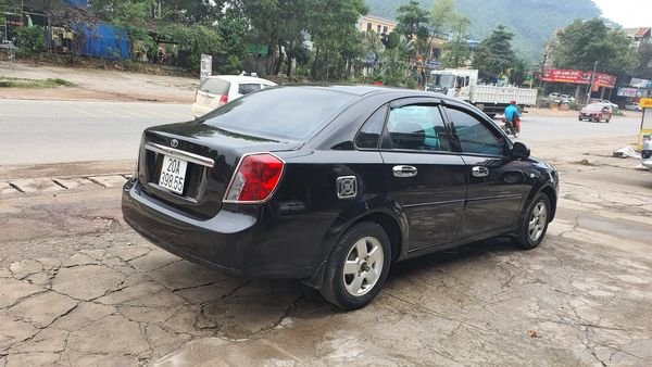 Daewoo Lacetti 2007 - Cần bán xe Daewoo Lacetti EX 1.6MT sản xuất 2007, màu đen, giá tốt