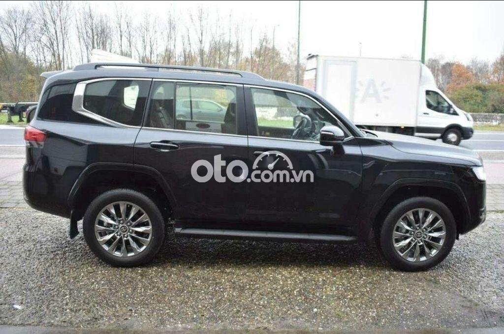 Toyota Land Cruiser 2022 - Bán ô tô Toyota Land Cruiser sản xuất năm 2022, màu đen, nhập khẩu