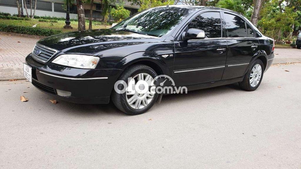 Ford Mondeo 2004 - Cần bán xe Ford Mondeo sản xuất 2004, màu đen