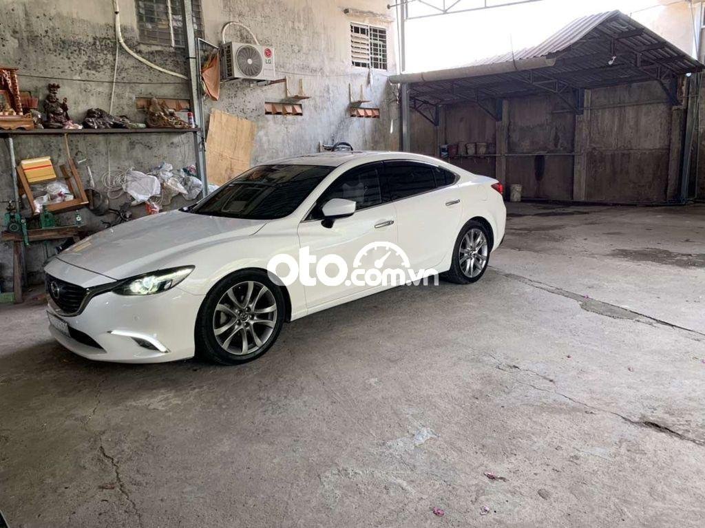 Mazda 6 2017 - Bán Mazda 6 2.5 Premium năm sản xuất 2017, màu trắng giá cạnh tranh