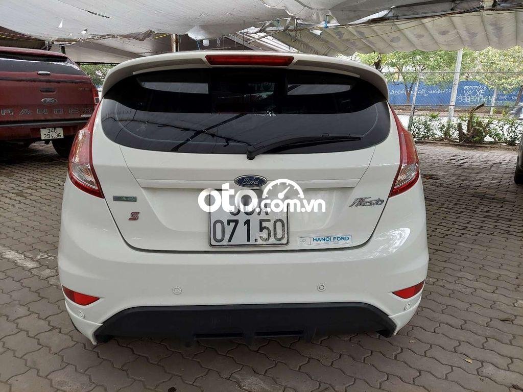 Ford Fiesta 2014 - Cần bán xe Ford Fiesta 1.0 sản xuất 2014, màu trắng