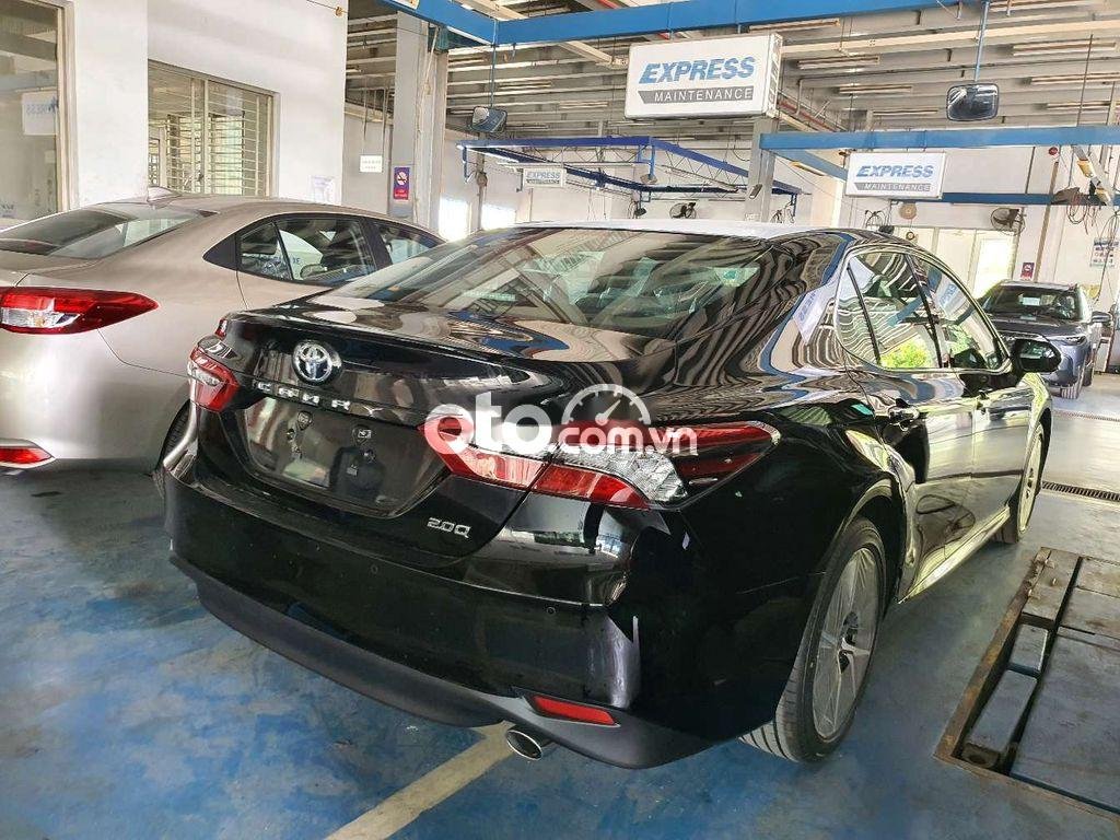 Toyota Camry 2022 - Cần bán xe Toyota Camry 2.5Q năm sản xuất 2022, màu đen, nhập khẩu Thái Lan