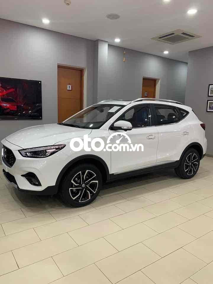 MG ZS 2022 - Bán ô tô MG ZS năm sản xuất 2022, màu trắng - sẵn xe giao ngay