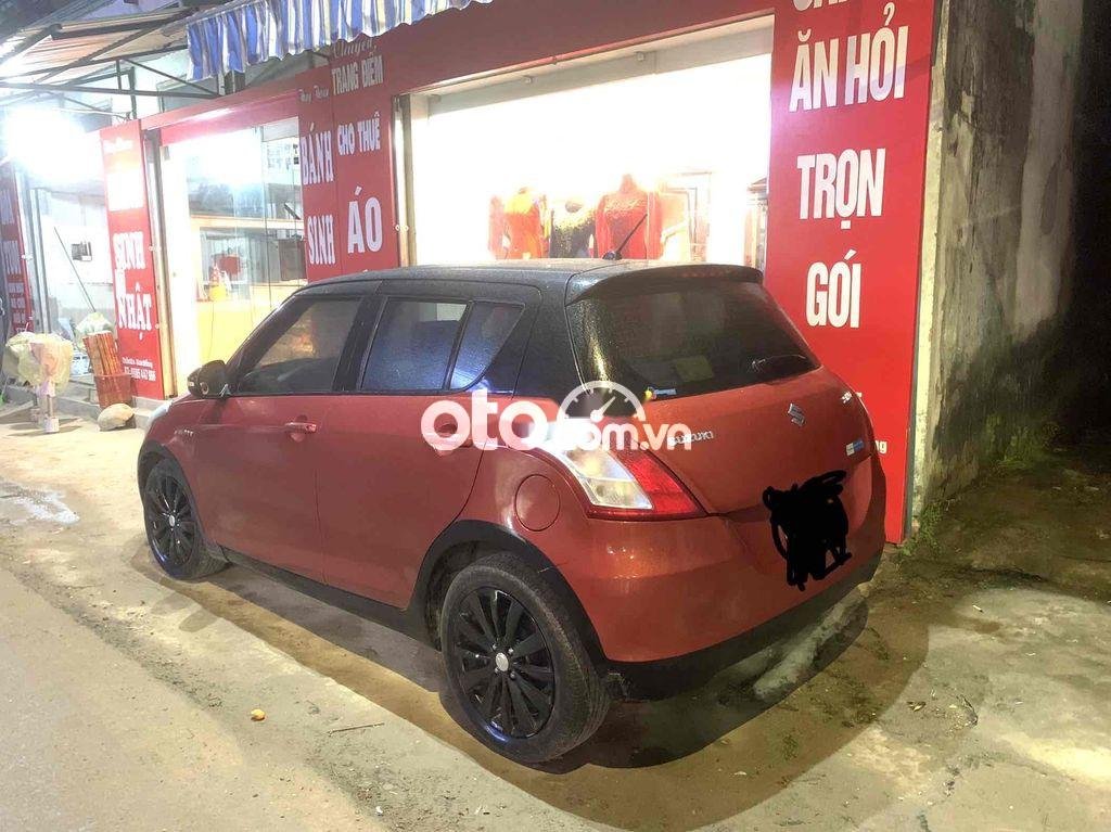 Suzuki Swift 2015 - Bán ô tô Suzuki Swift 1.4AT sản xuất 2015, xe nhập như mới