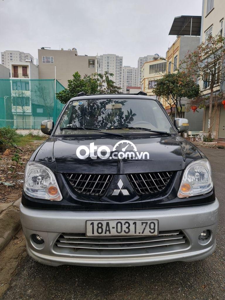 Mitsubishi Jolie 2004 - Bán Mitsubishi Jolie 2.0 sản xuất 2004, màu đen