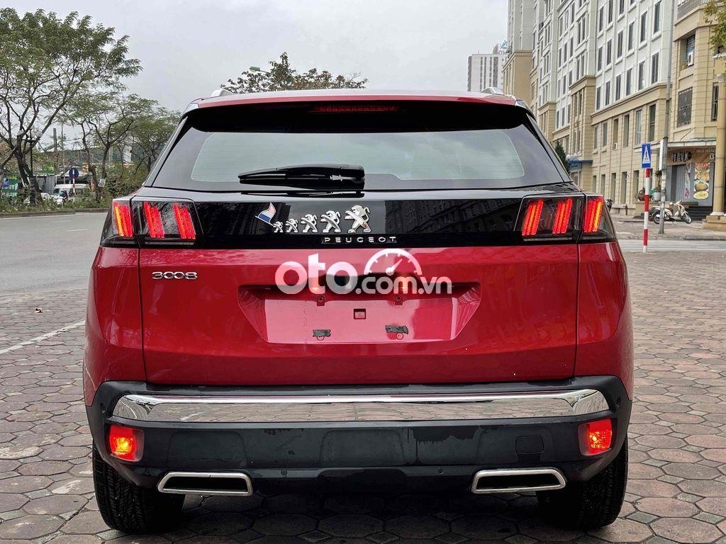 Peugeot 3008 2021 - Cần bán lại xe Peugeot 3008 sản xuất 2021, màu đỏ, nhập khẩu nguyên chiếc còn mới