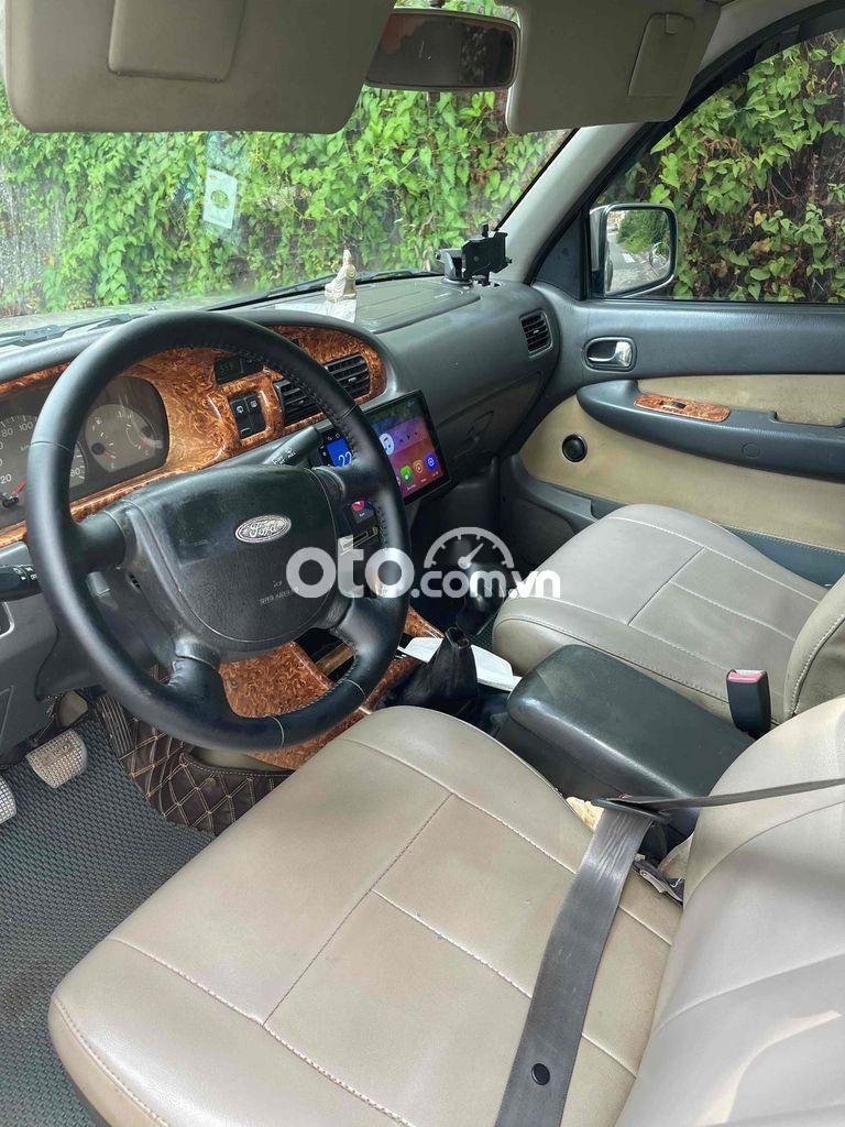 Ford Everest 2006 - Xe Ford Everest 2.5MT năm sản xuất 2006, màu vàng, nhập khẩu 