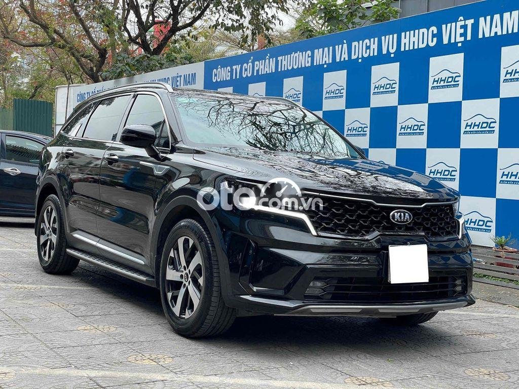 Kia Sorento 2021 - Cần bán Kia Sorento Luxury Diesel năm 2021, màu đen