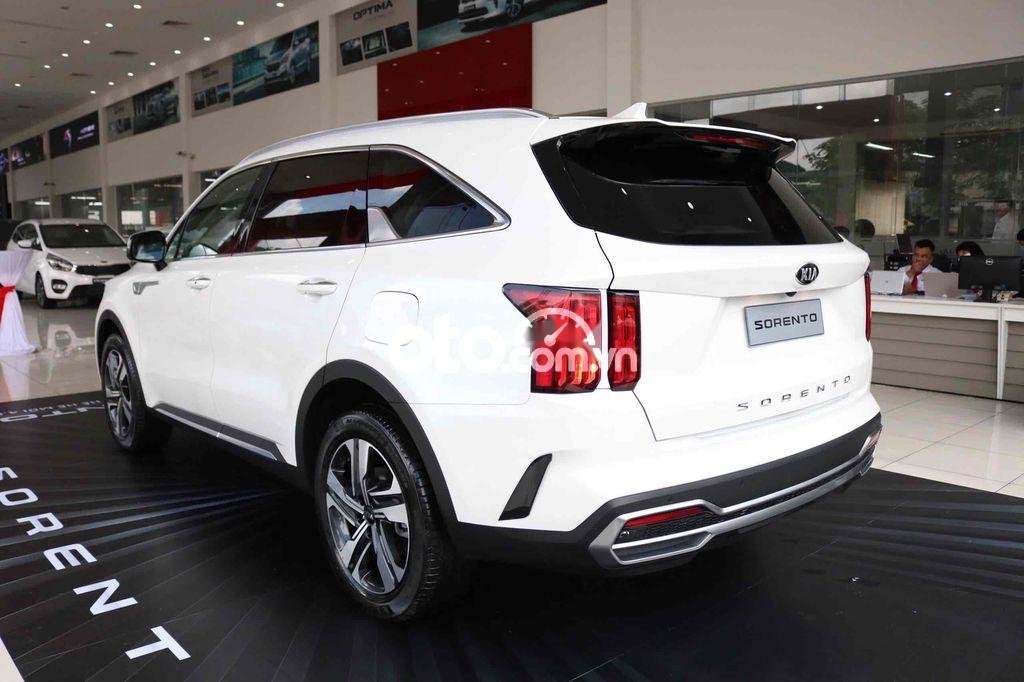 Kia Sorento 2022 - Bán xe Kia Sorento sản xuất 2022, màu trắng