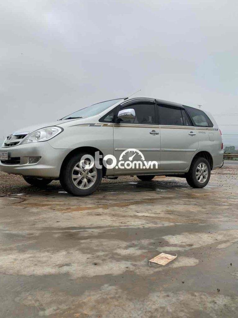 Toyota Innova 2008 - Bán Toyota Innova 2.0G sản xuất năm 2008, màu bạc, giá tốt