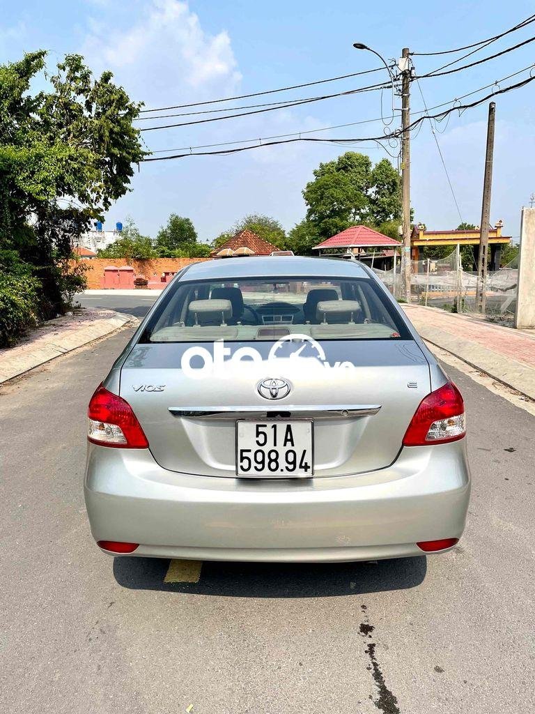 Toyota Vios 2008 - Bán xe Toyota Vios E năm 2008, màu bạc, giá tốt