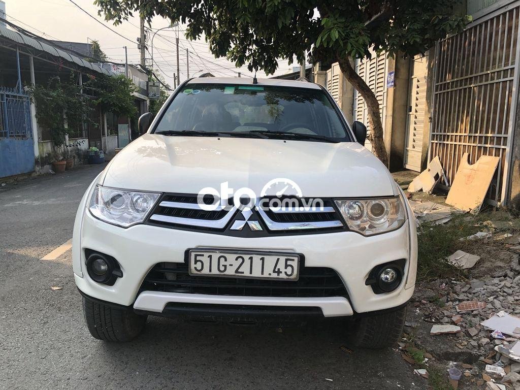 Mitsubishi Pajero Sport 2016 - Bán xe Mitsubishi Pajero Sport D 4x2 MT năm sản xuất 2016, màu trắng 