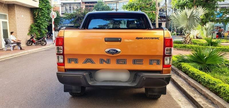 Ford Ranger 2018 - Cần bán gấp Ford Ranger sản xuất năm 2018, màu nâu, nhập khẩu còn mới, giá 825tr