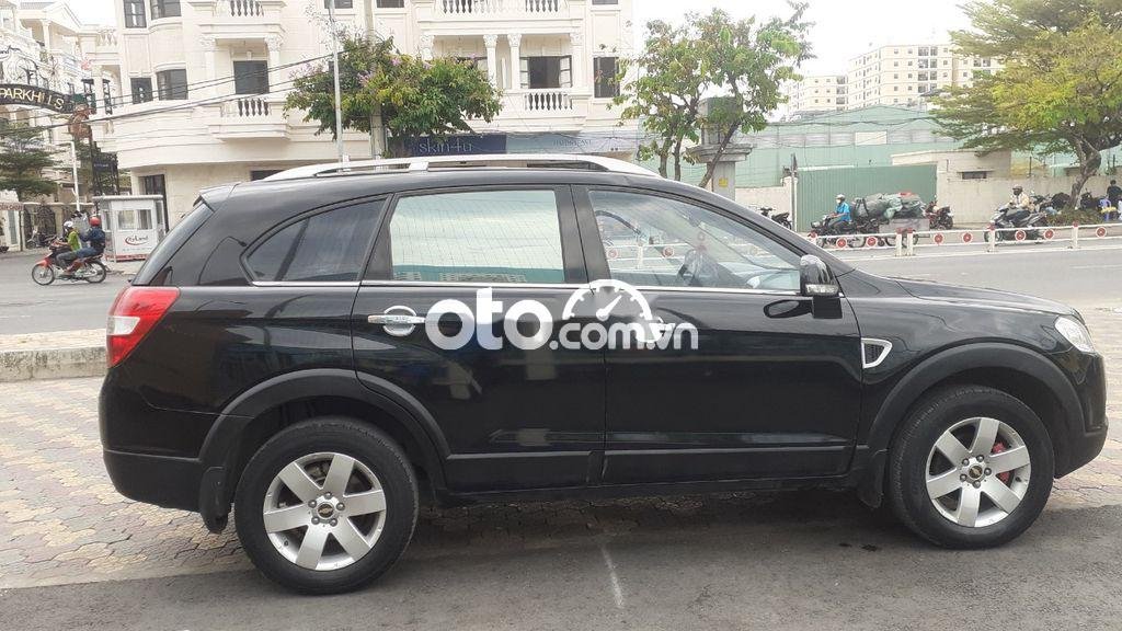 Chevrolet Captiva 2008 - Cần bán lại xe Chevrolet Captiva sản xuất 2008, màu đen, giá tốt