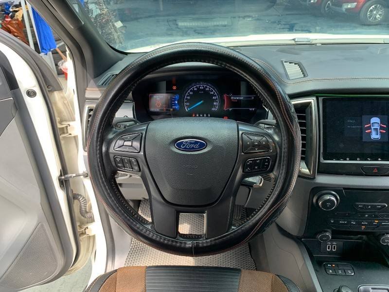 Ford Ranger 2016 - Cần bán xe Ford Ranger sản xuất 2016, màu trắng, nhập khẩu còn mới