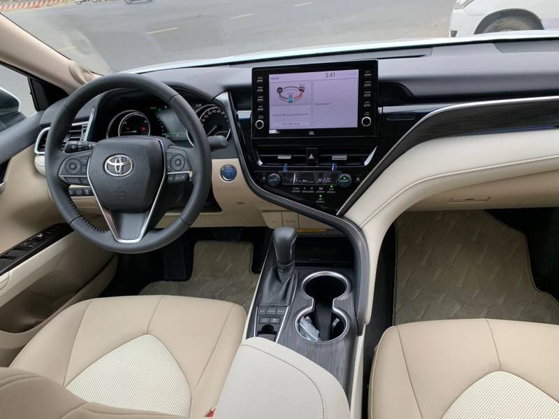 Toyota Camry 2020 - Xe Toyota Camry 2.5Q năm sản xuất 2020, màu trắng