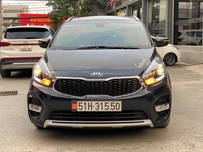 Kia Rondo 2020 - Cần bán gấp Kia Rondo 2.0G sản xuất năm 2020, màu đen