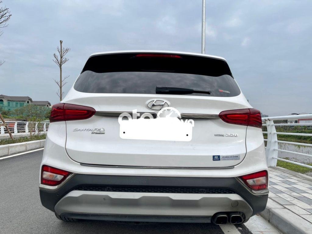 Hyundai Santa Fe 2020 - Cần bán xe Hyundai Santa Fe 2.2D Premium sản xuất 2020, màu trắng