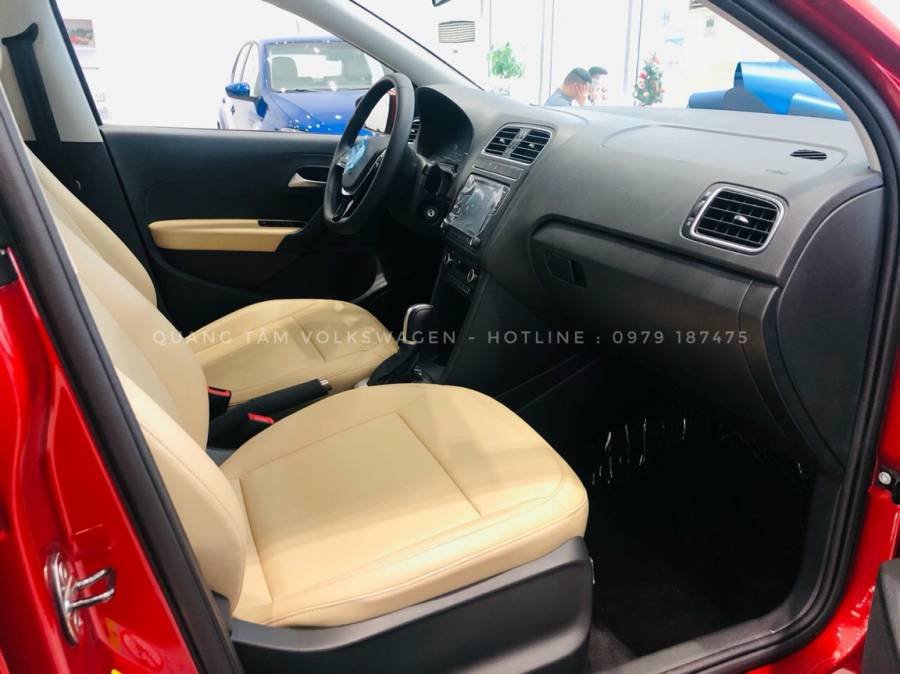 Volkswagen Polo 2022 - Cần bán xe Volkswagen Polo 1.6AT năm sản xuất 2022, màu đỏ, nhập khẩu