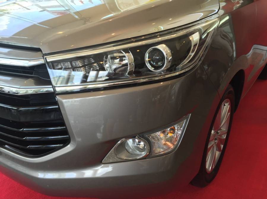 Toyota Innova 2022 - Bán Toyota Innova 2.0V sản xuất năm 2022