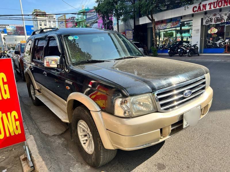 Ford Everest 2006 - Bán Ford Everest năm sản xuất 2006, màu xám còn mới, giá tốt