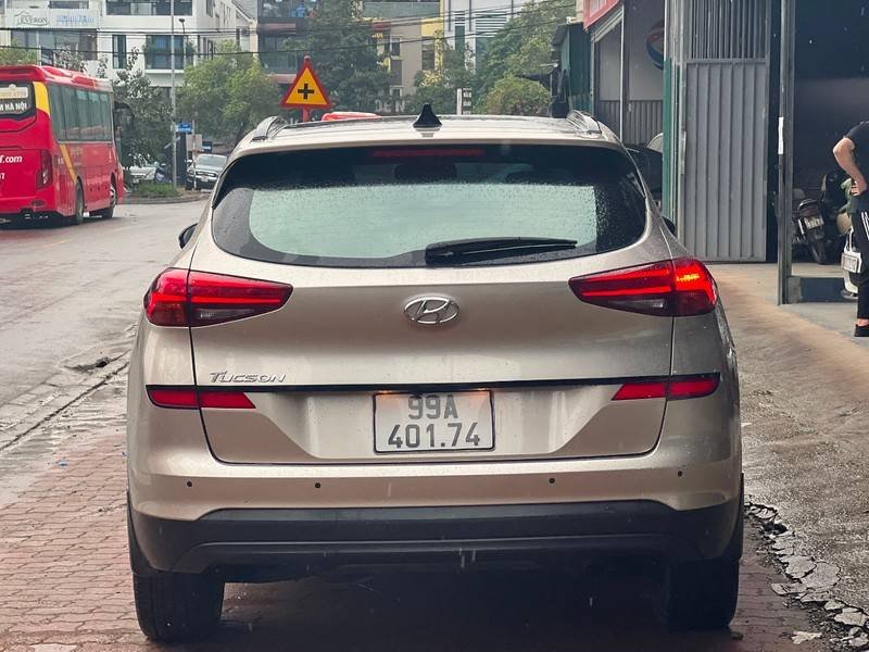 Hyundai Tucson 2020 - Cần bán lại xe Hyundai Tucson 2.0 ATH sản xuất 2020