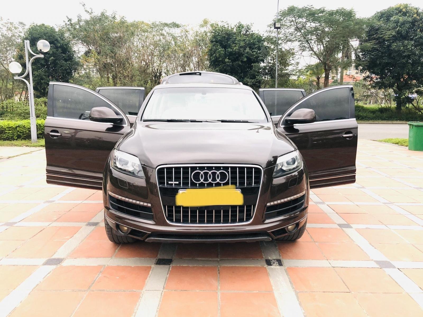 Audi Q7 2010 - Cần bán lại xe Audi Q7 3.0 TFSI Quattro năm sản xuất 2010, màu đen