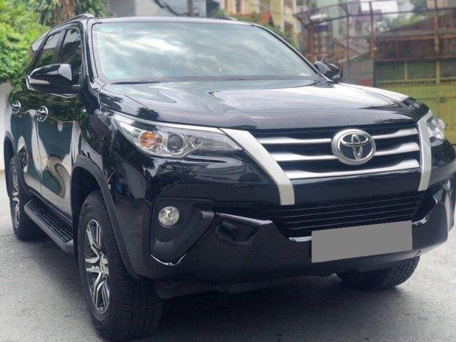 Toyota Fortuner 2018 - Bán xe Toyota Fortuner 2.5G 4x2MT, màu đen, giá 836 triệu