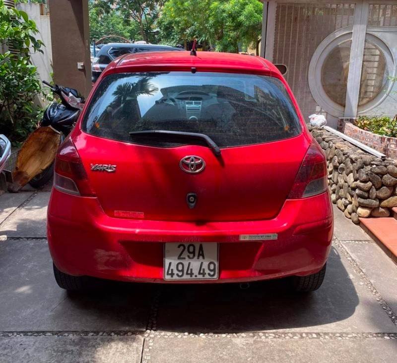 Toyota Yaris 2011 - Xe Toyota Yaris 1.5G AT sản xuất năm 2011, màu đỏ, nhập khẩu Thái số tự động