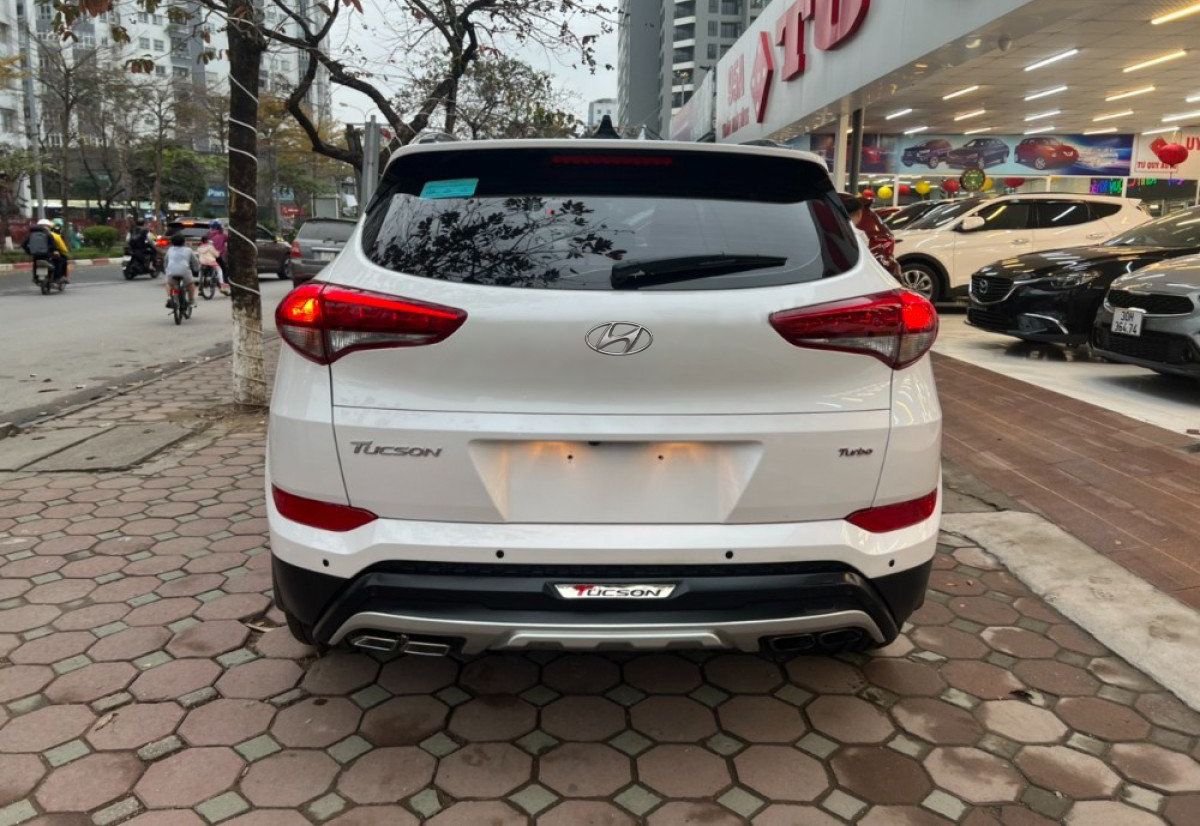 Hyundai Tucson 2019 - Bán xe Hyundai Tucson 1.6 Turbo sản xuất năm 2019, màu trắng