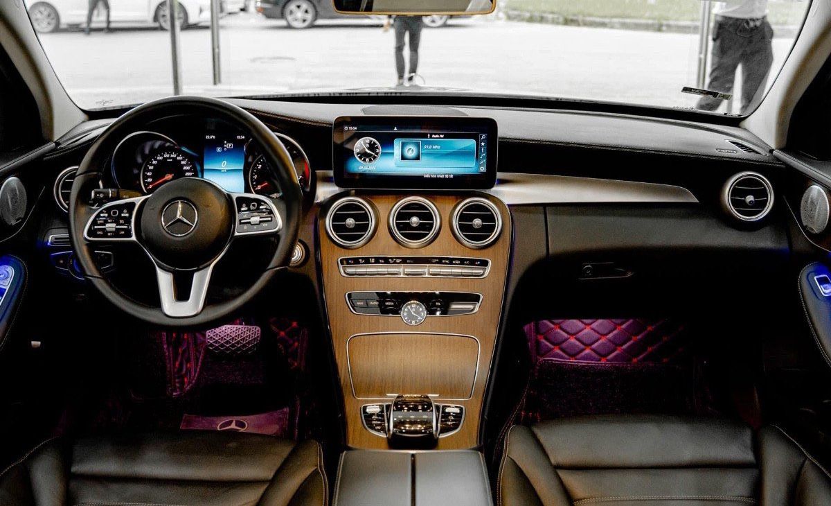 Mercedes-Benz C200 2019 - Cần bán Mercedes-Benz C200 Exclusive năm 2019, màu trắng