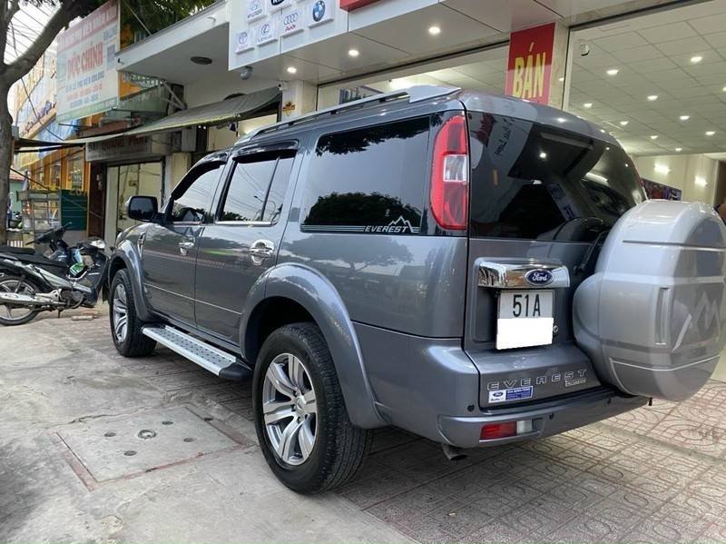 Ford Everest 2010 - Bán Ford Everest 2.5AT năm sản xuất 2010, màu xám còn mới