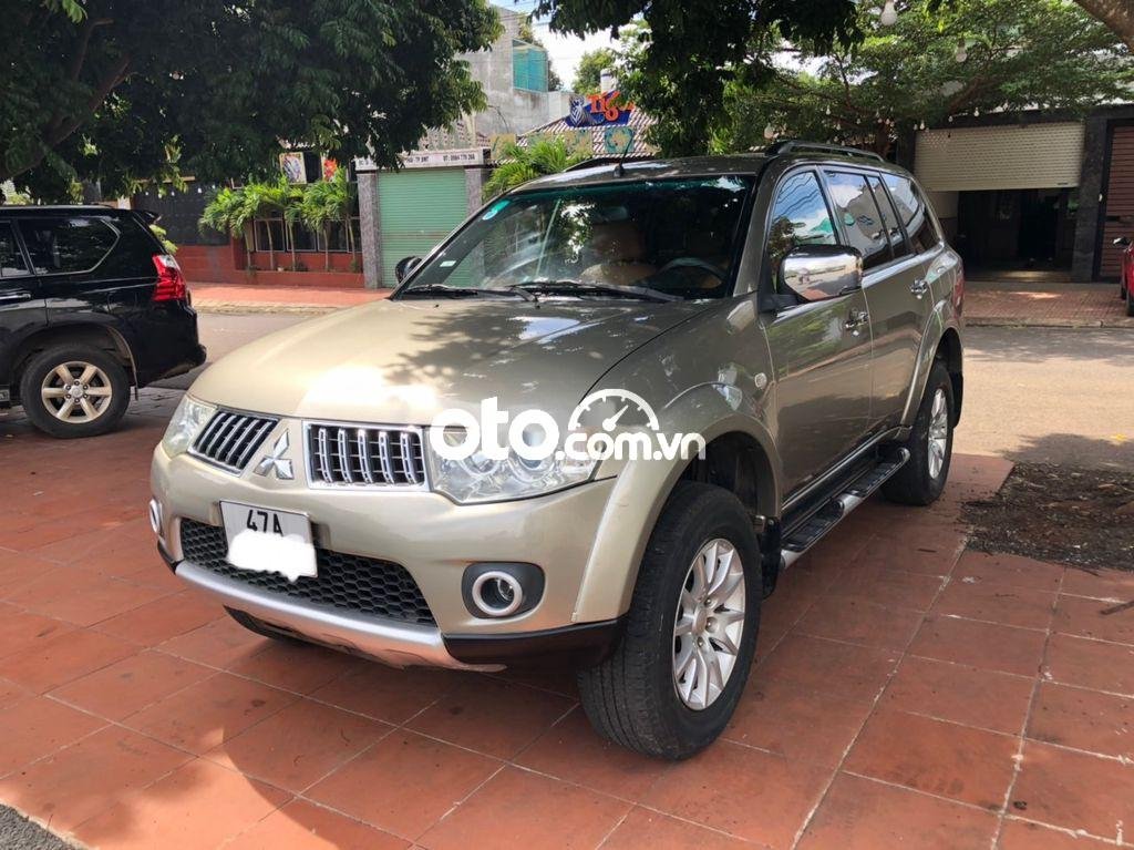 Mitsubishi Pajero Sport 2011 - Bán Mitsubishi Pajero Sport D 4x2 AT năm 2011 số tự động, 480 triệu