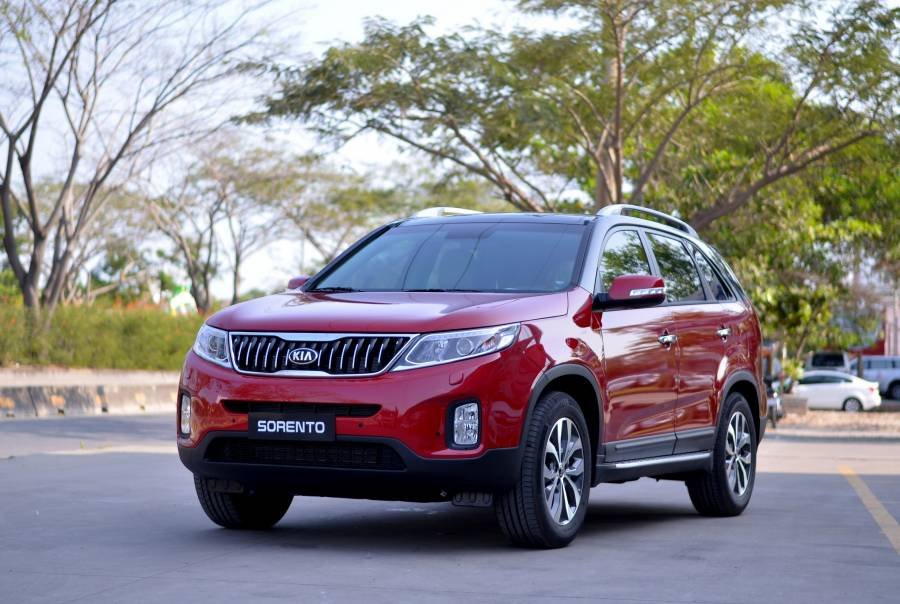 Kia Sorento 2022 - Bán Kia Sorento 2.4 GAT Deluxe năm 2022, màu đỏ