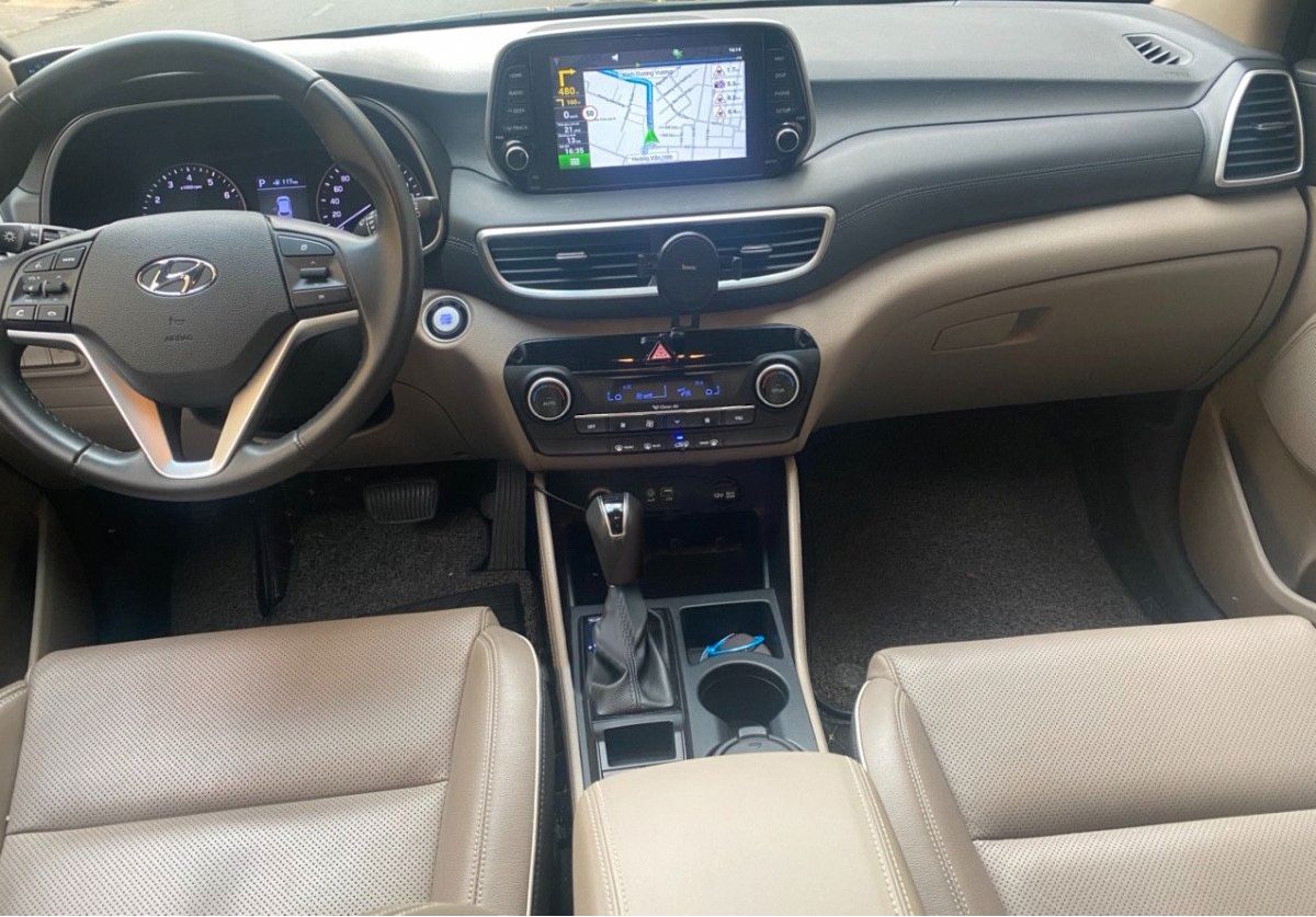 Hyundai Tucson 2019 - Bán Hyundai Tucson 2.0AT tiêu chuẩn sản xuất năm 2019, màu đen