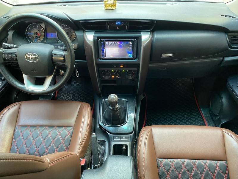 Toyota Fortuner 2017 - Cần bán lại xe Toyota Fortuner 2.5G 4x2MT năm sản xuất 2017, nhập khẩu xe gia đình