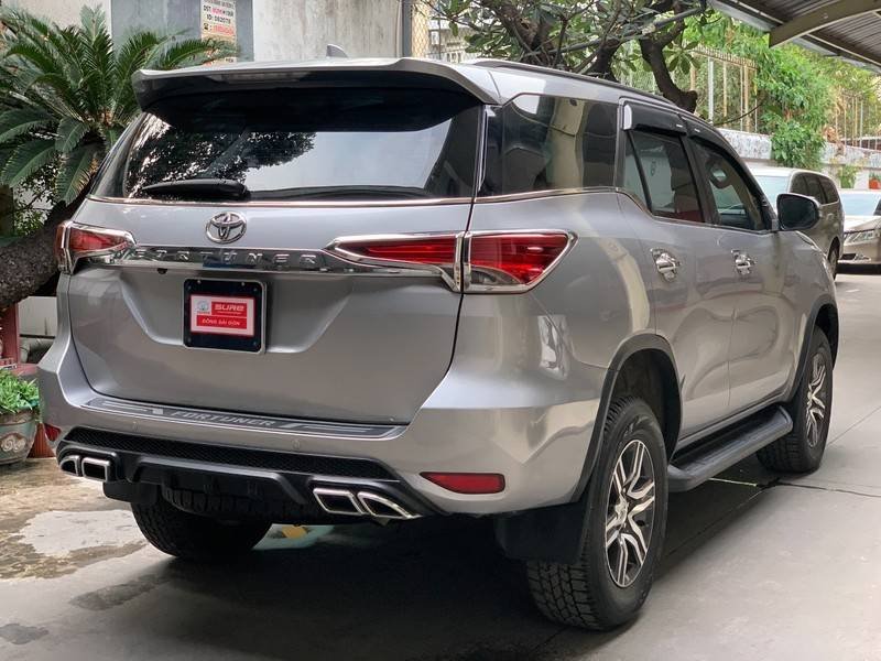 Toyota Fortuner 2019 - Bán ô tô Toyota Fortuner 2.4G AT 4x2 năm sản xuất 2019, xe nhập