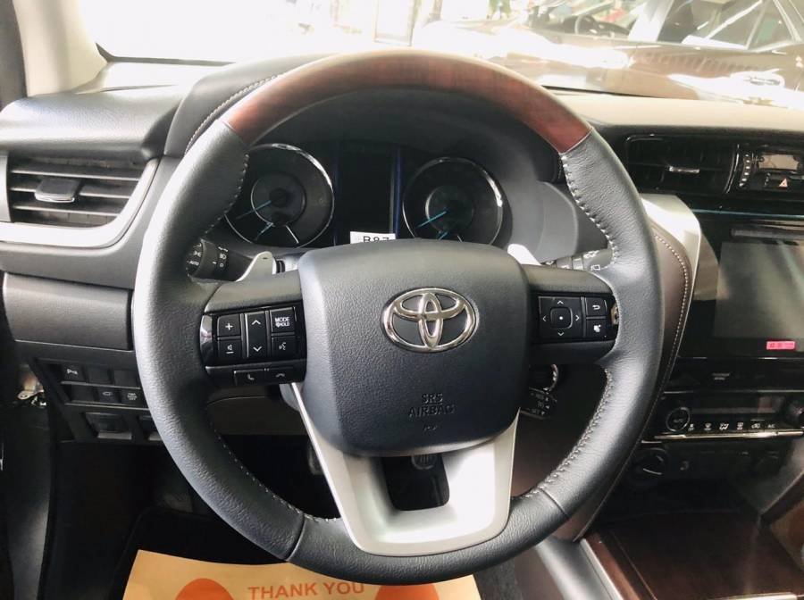 Toyota Fortuner 2020 - Bán xe Toyota Fortuner 2.8 AT 4x4 năm 2020, màu bạc