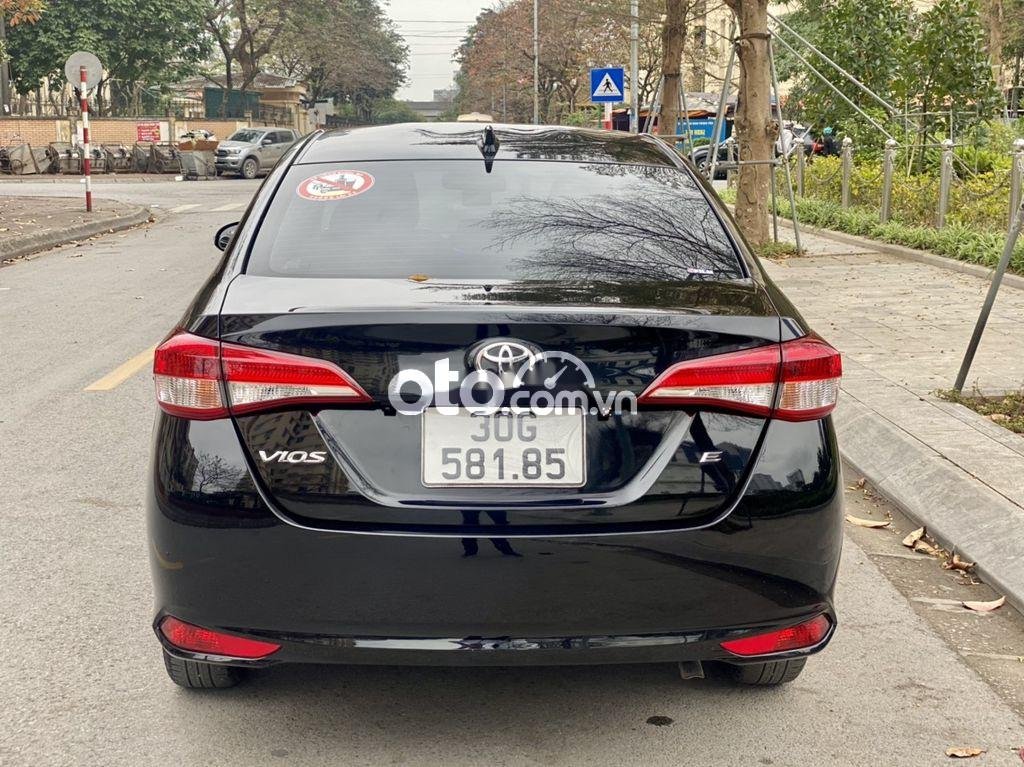 Toyota Vios 2020 - Bán ô tô Toyota Vios 1.5E MT sản xuất 2020, màu đen chính chủ